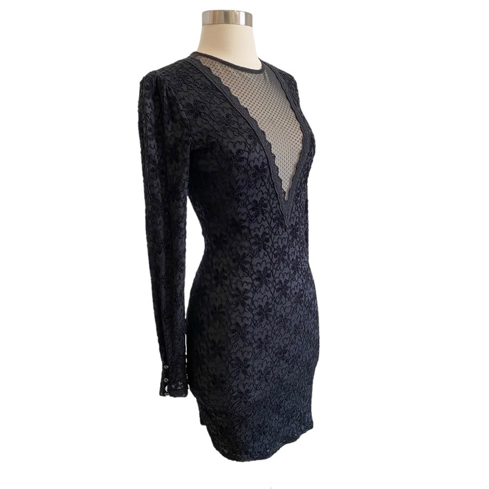 Kimchi Blue Deep V Lace Bodycon Long Sleeve Mini Dress - Picture 4 of 12